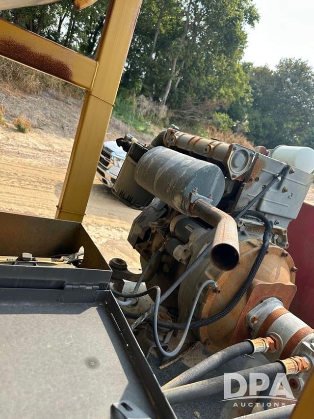 Image of KBH Fertilizer Chassis equipment image 3