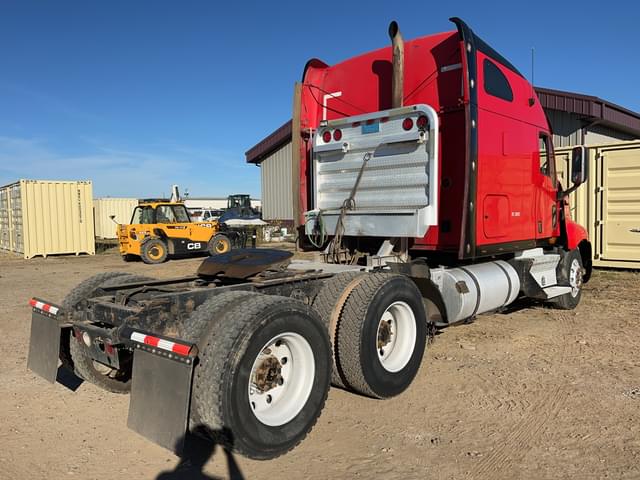 Image of Kenworth T2000 equipment image 4
