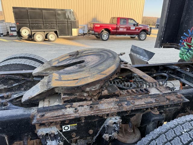 Image of Kenworth T600 equipment image 4