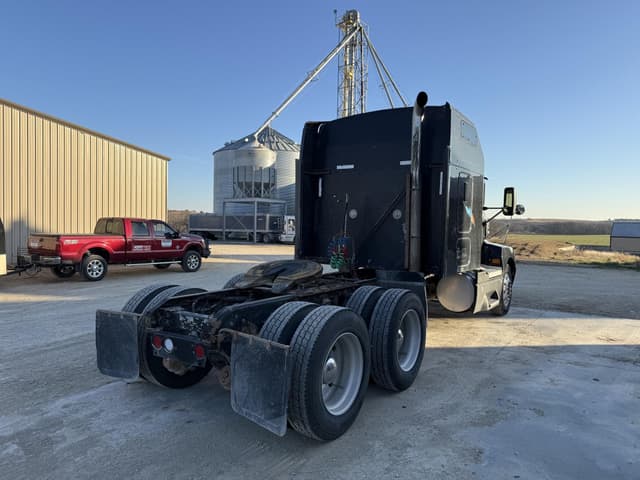 Image of Kenworth T600 equipment image 3