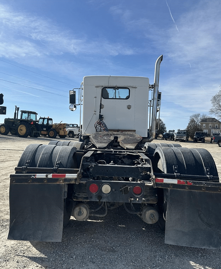 Main image Kenworth T800 4