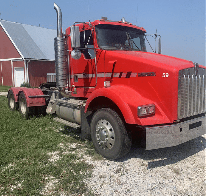 Main image Kenworth T800 3