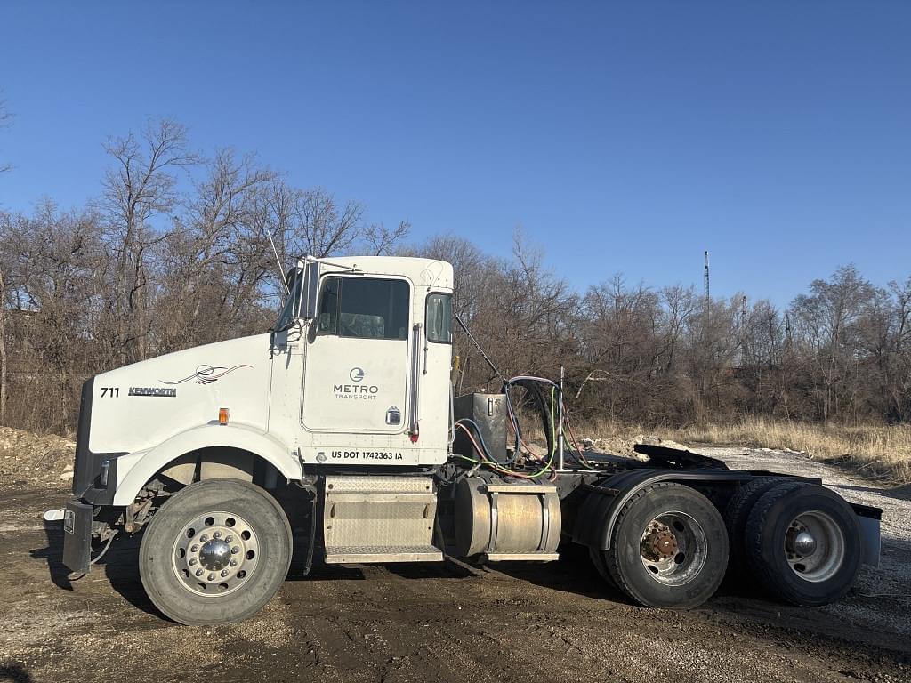 Image of Kenworth T800 Primary image