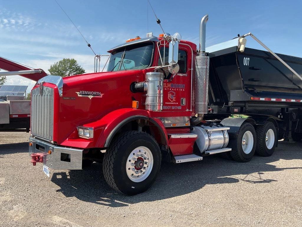 2002 Kenworth T800 Equipment Image0