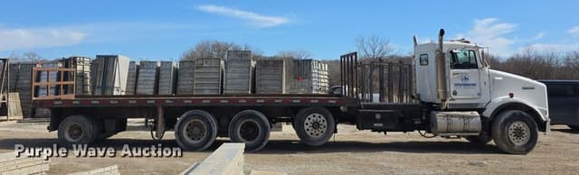 Image of Kenworth T800 equipment image 3