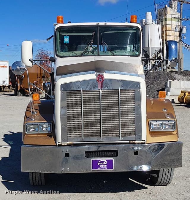Image of Kenworth T800 equipment image 1