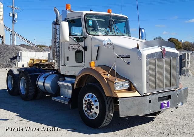 Image of Kenworth T800 equipment image 2