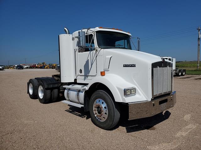 Image of Kenworth T800 equipment image 1