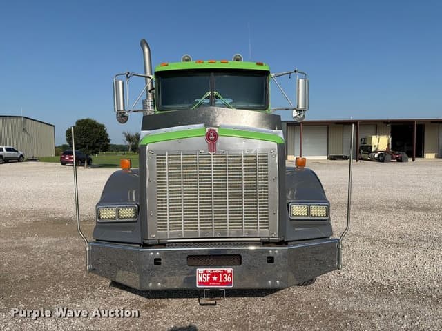 Image of Kenworth T800 equipment image 1