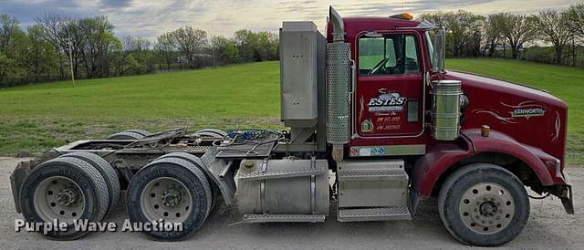Image of Kenworth T800 equipment image 3