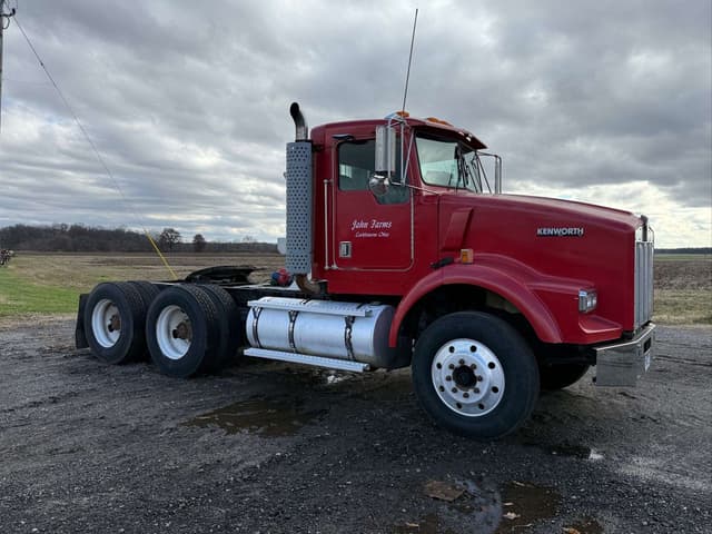Image of Kenworth T800 equipment image 1