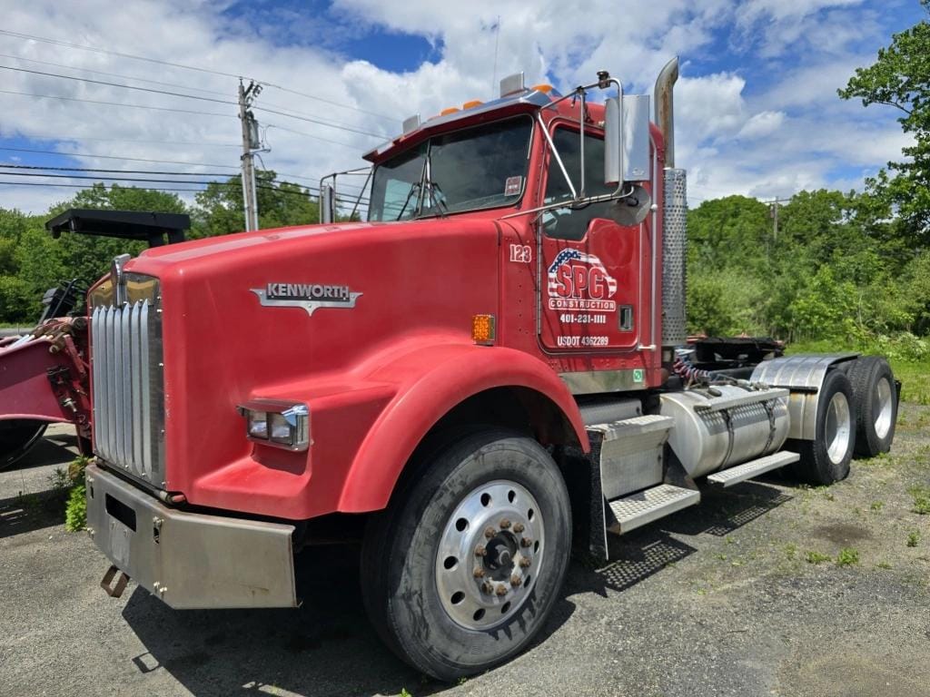 2002 Kenworth T800 Equipment Image0