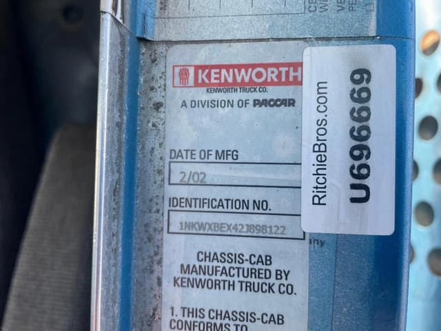 Image of Kenworth W900 equipment image 2