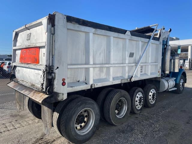 Image of Kenworth W900 equipment image 4