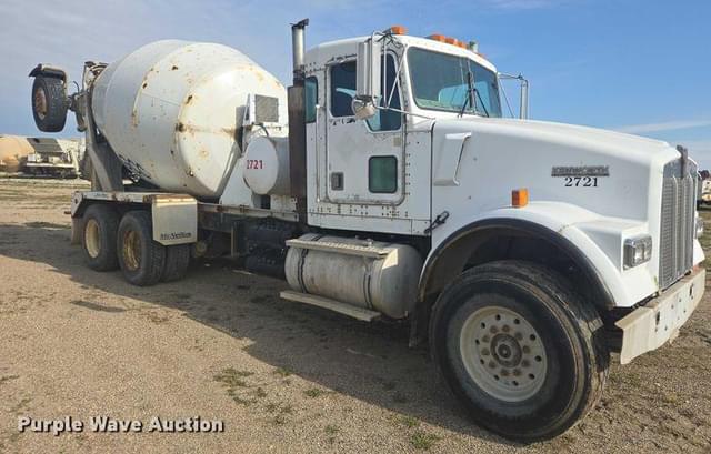 Image of Kenworth W900 equipment image 2