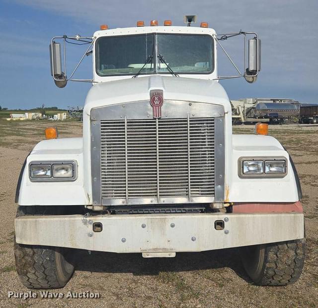 Image of Kenworth W900 equipment image 1
