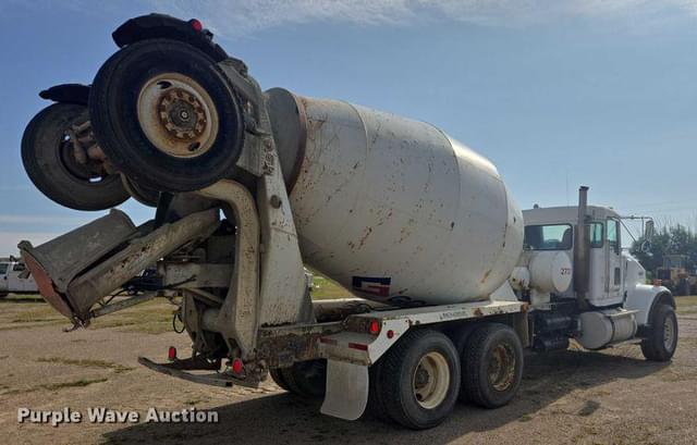 Image of Kenworth W900 equipment image 4