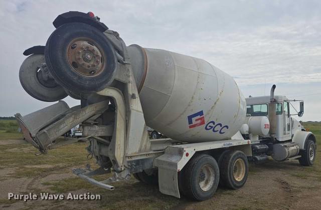 Image of Kenworth W900 equipment image 4