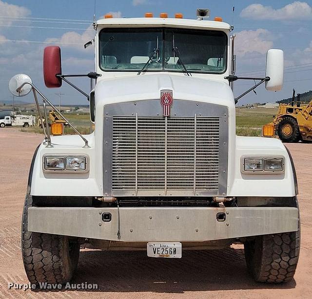 Image of Kenworth W900 equipment image 1