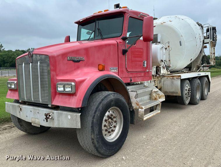 Image of Kenworth W900 Primary image
