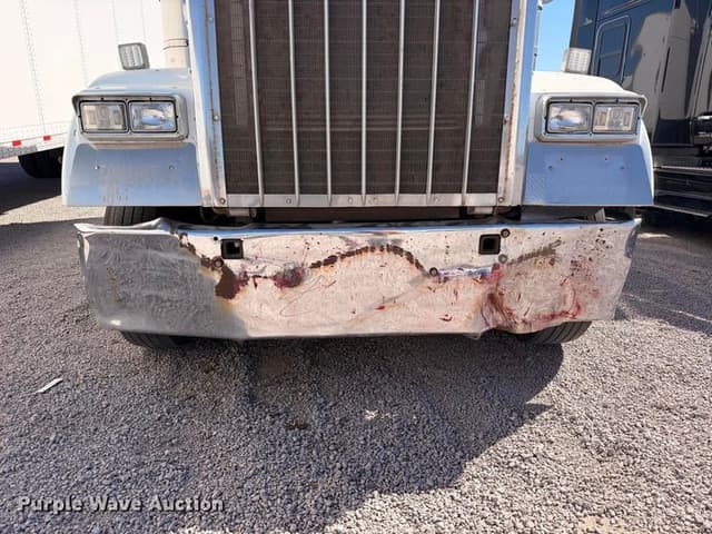 Image of Kenworth W900B equipment image 4