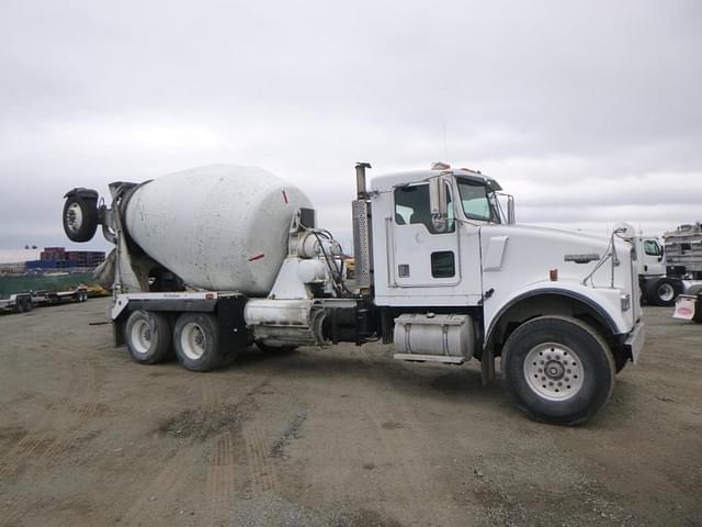 Image of Kenworth W900B equipment image 1