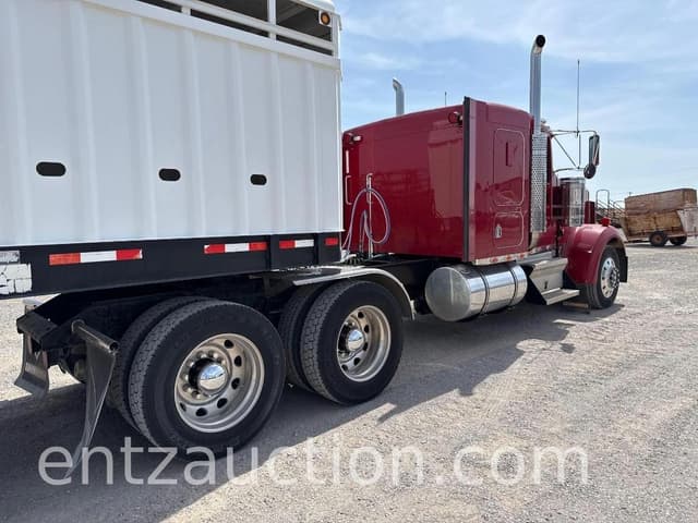 Image of Kenworth W900 equipment image 4