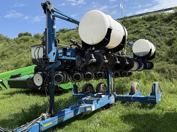Image of Kinze 3500 Primary image