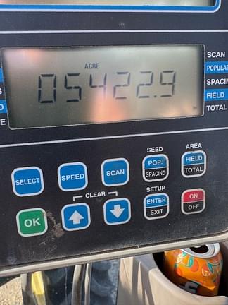 Image of Kinze 3500 equipment image 1
