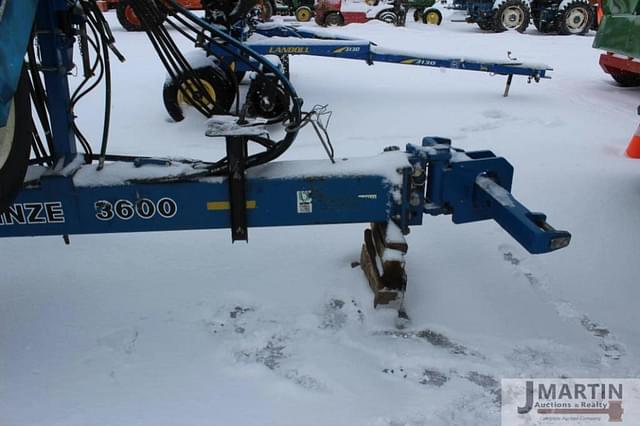 Image of Kinze 3600 equipment image 4