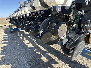 Main image Kinze 3600 29