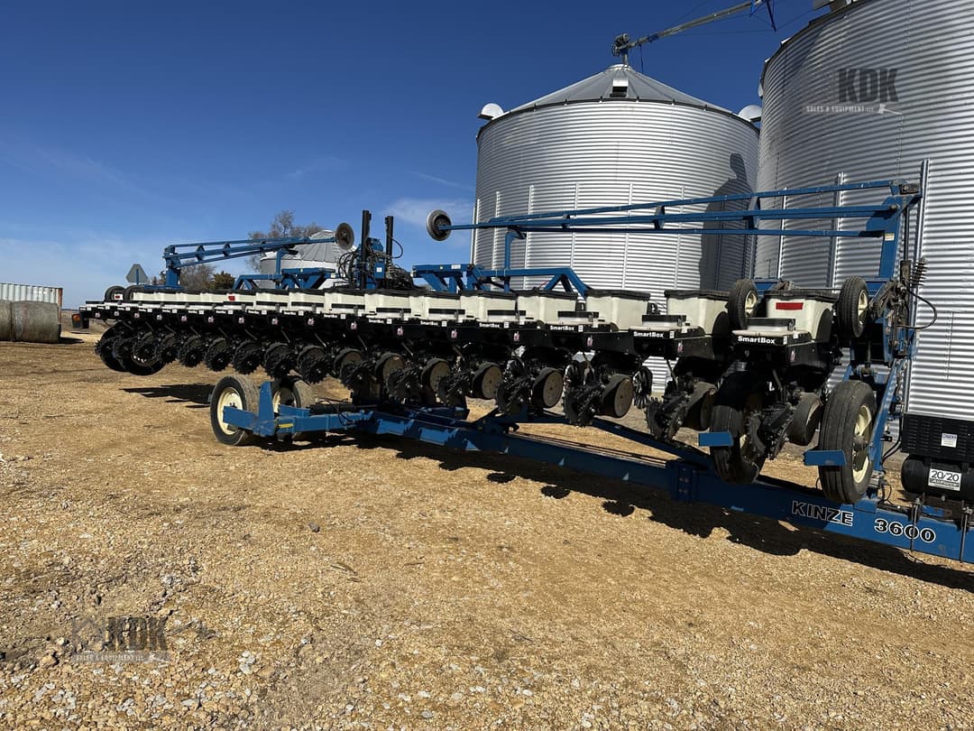 Image of Kinze 3600 Primary image