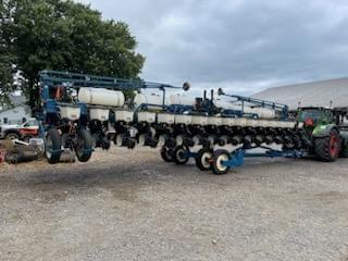 Image of Kinze 3600 equipment image 4