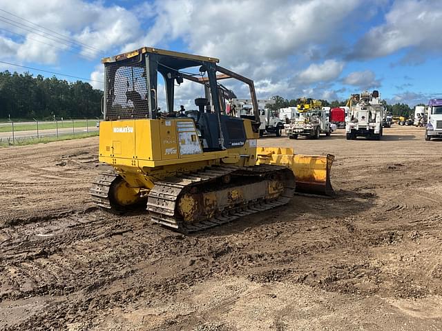 Image of Komatsu D39PX equipment image 4