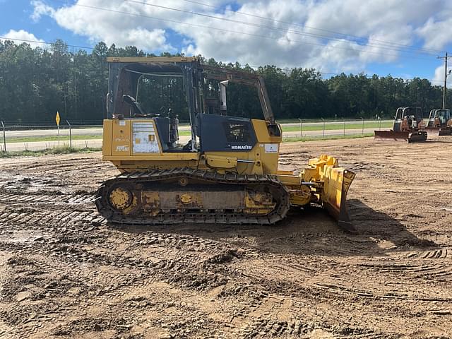 Image of Komatsu D39PX equipment image 3