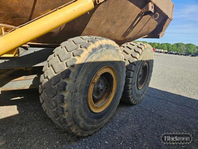 Image of Komatsu HM300-2 equipment image 3