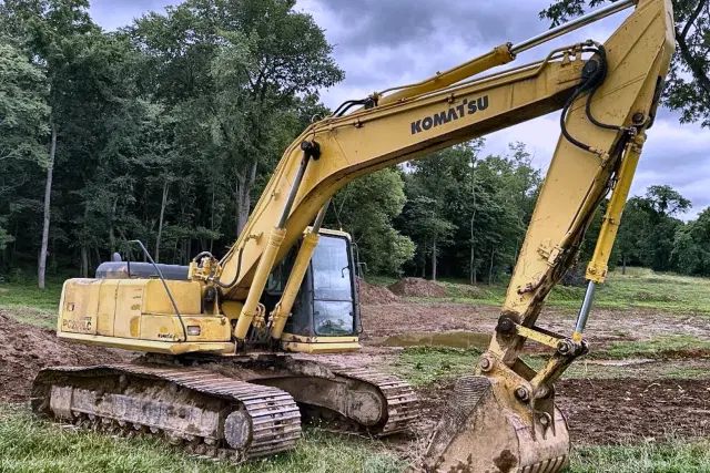 Image of Komatsu PC200LC-6LE equipment image 4
