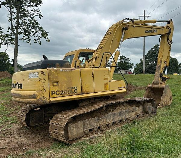 Image of Komatsu PC200LC-6LE equipment image 4