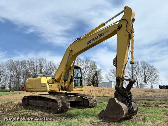 Image of Komatsu PC200LC-7L equipment image 2