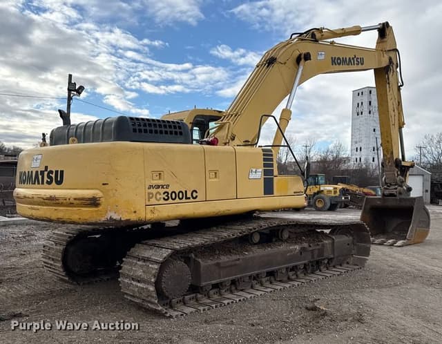 Image of Komatsu PC300LC-6 equipment image 4