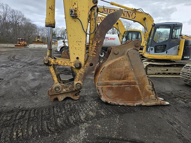 Image of Komatsu PC400 LC6 equipment image 2