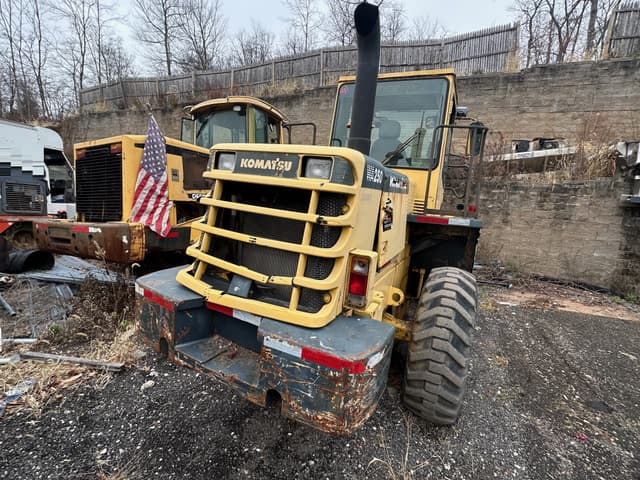 Image of Komatsu WA250-3 equipment image 2