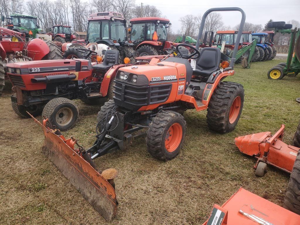 Main image Kubota B7500