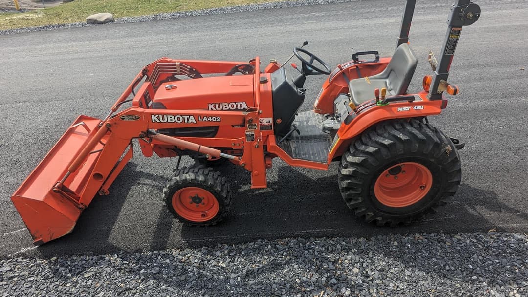 Image of Kubota B7800HSD Primary image