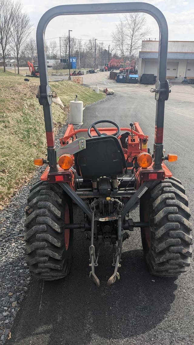 Image of Kubota B7800HSD equipment image 2