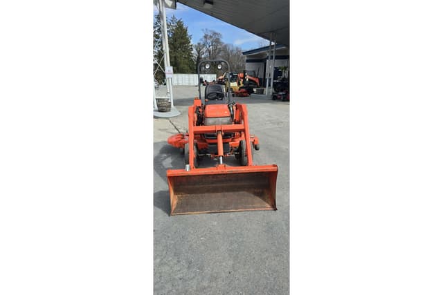 Image of Kubota BX2200 equipment image 2