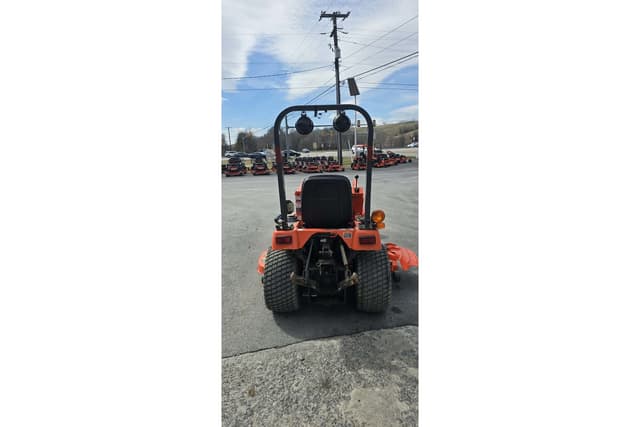 Image of Kubota BX2200 equipment image 4
