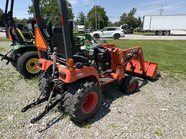 Image of Kubota BX2200 equipment image 4