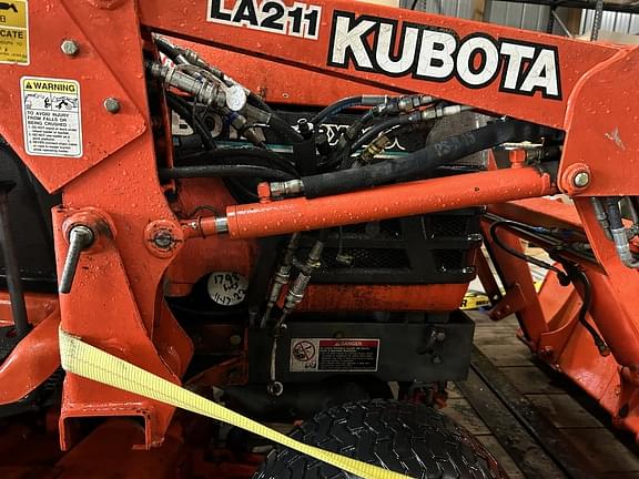Image of Kubota BX2200D equipment image 2