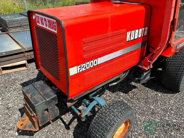 Image of Kubota F2000 equipment image 1